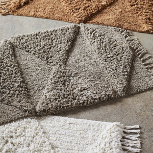 Tufted cotton bath mat