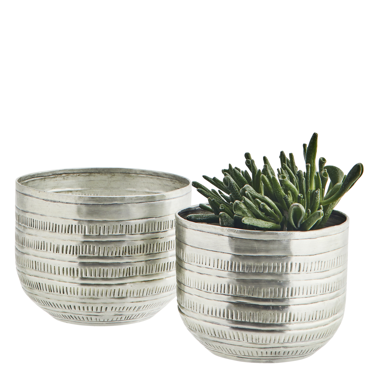 Hammered aluminum flower pots
