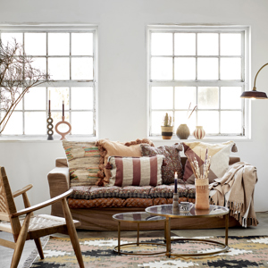 Iron wall lamp w/ grass shade