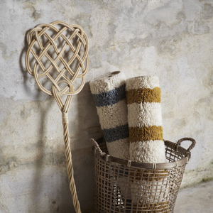Rattan rug beater