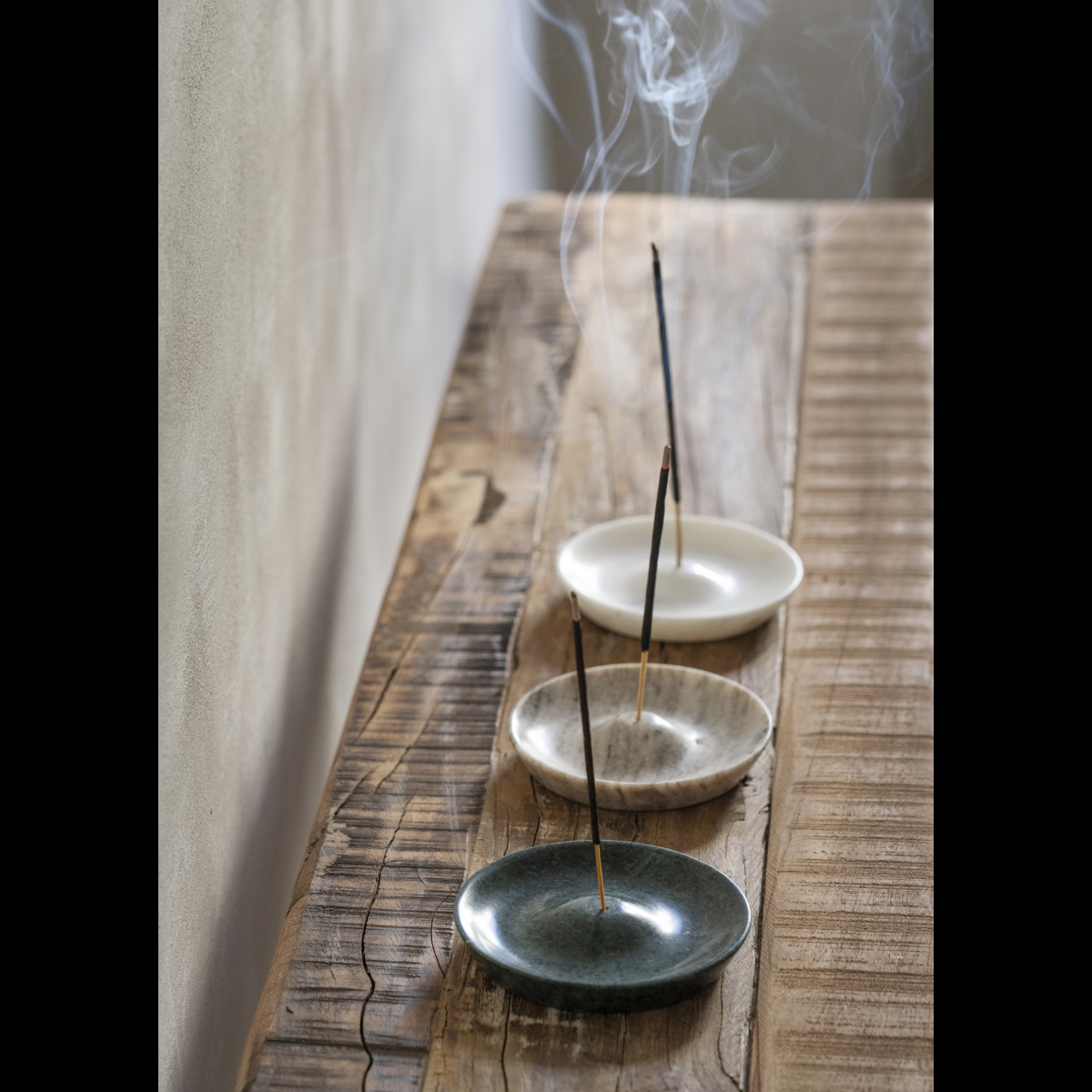 Round marble incense holder