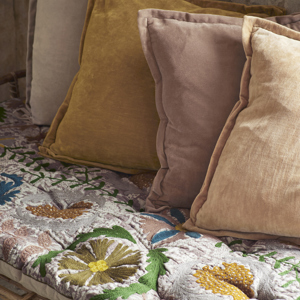 Velvet cushion cover