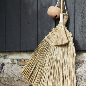 Hanging terracotta bell