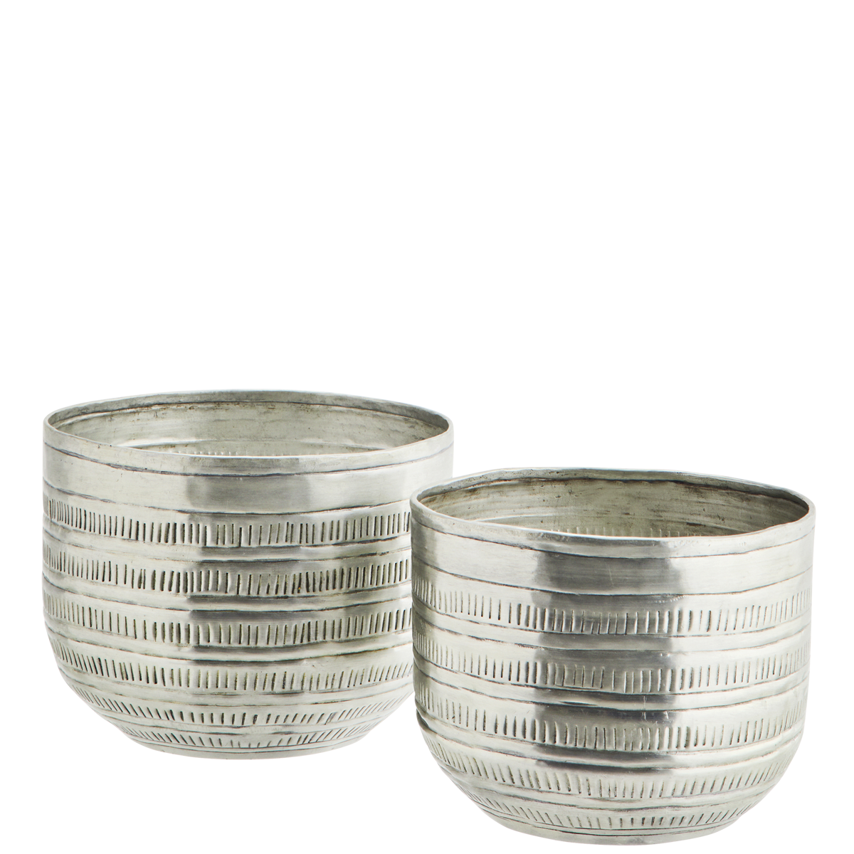 Hammered aluminum flower pots