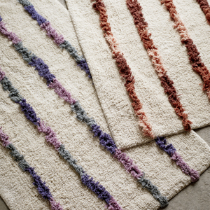 Tufted cotton runner