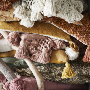 Striped cushion cover w/ fringes