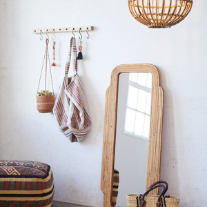 Key hanger w/ tassel