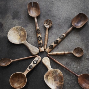 Wooden salad set w/ bamboo