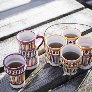 Iron drinking glass holder