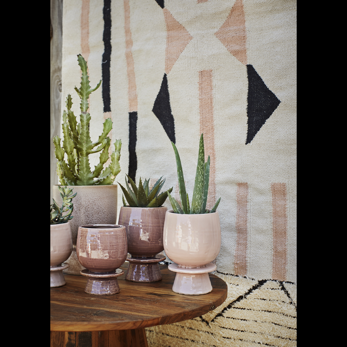 Handwoven frayed cotton rug