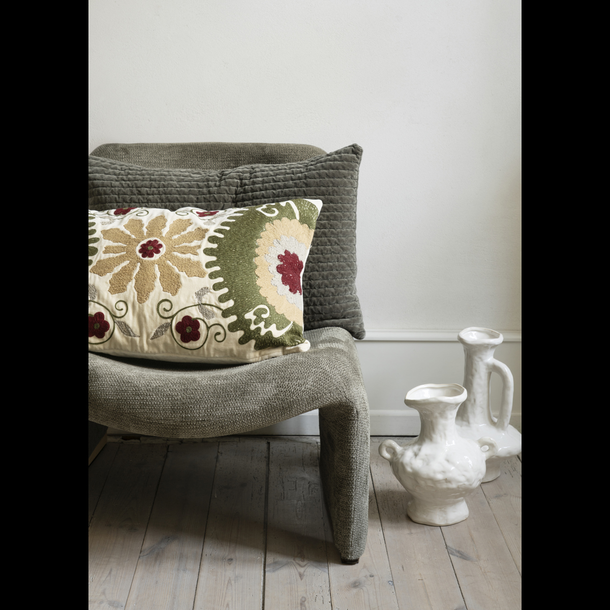 Quilted velvet cushion cover