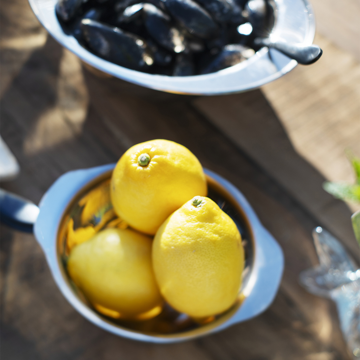 Stainless steel bowl