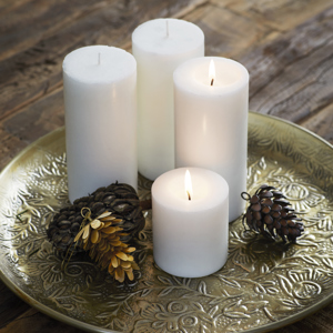 Hanging iron pinecone