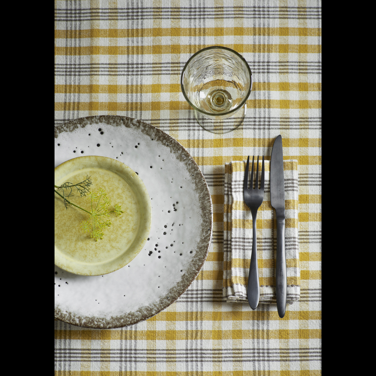 Checked table cloth