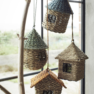 Hanging bird house