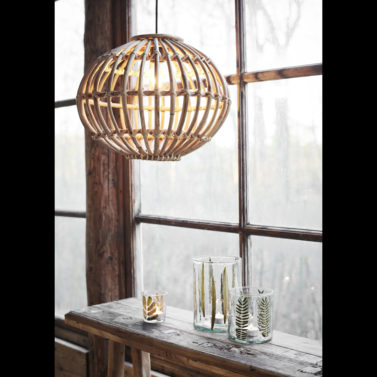 Bamboo ceiling lamp