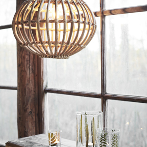 Glass votives w/ flowers